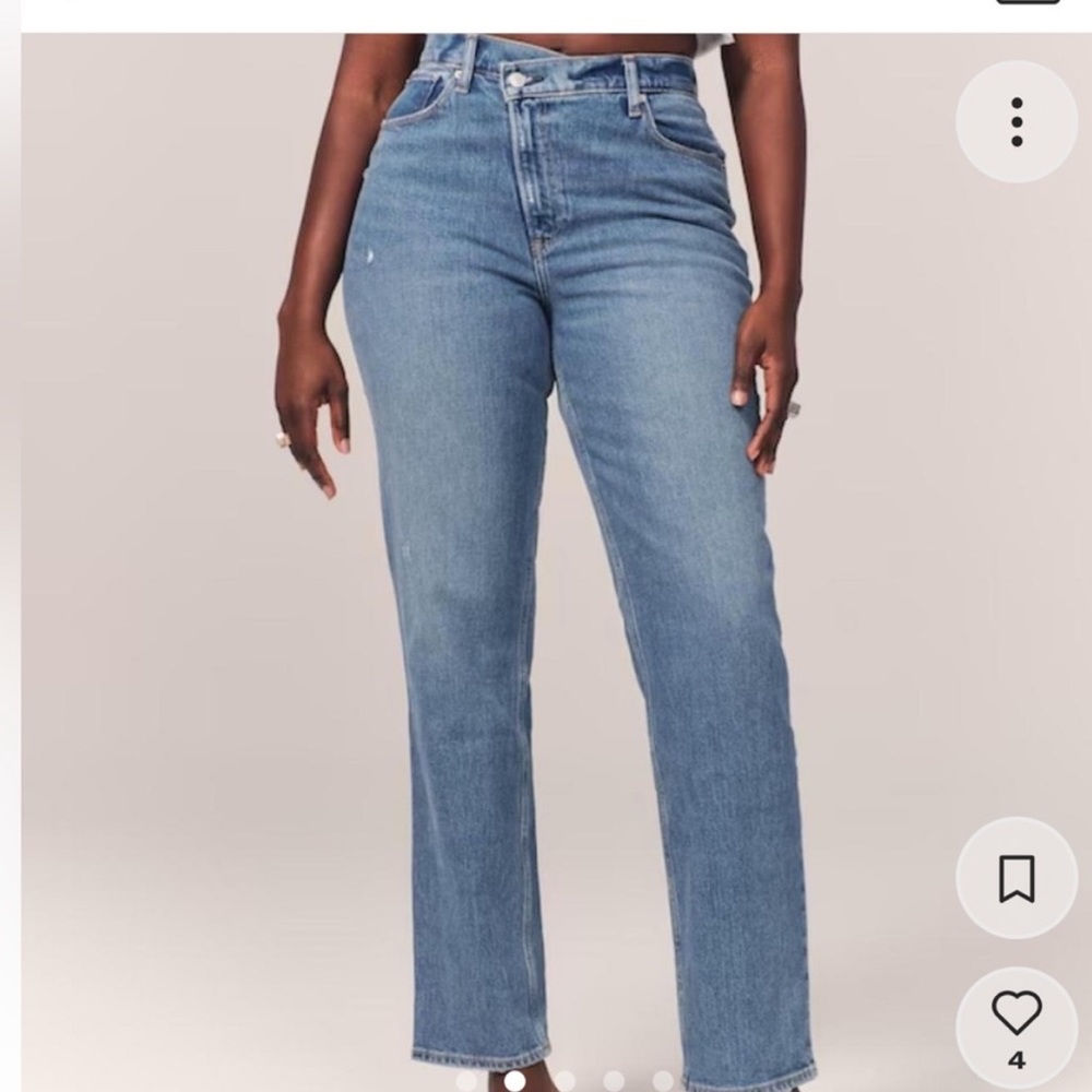 Abercrombie Curve Love Ultra High Rise 90s Straight Jean Criss-Cross 26 short
